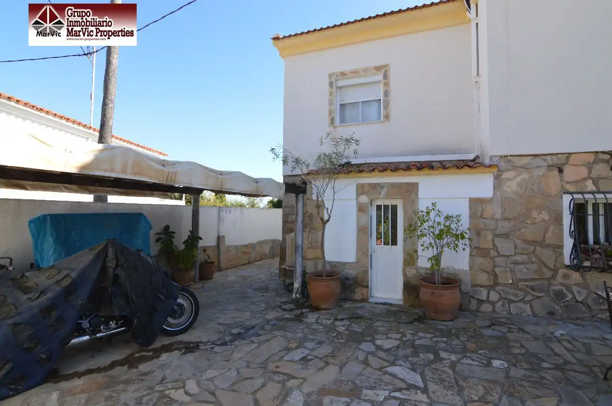 Exterior view of Houses for sale in La Nucia  with Air Conditioner, Swimming Pool and Furnished