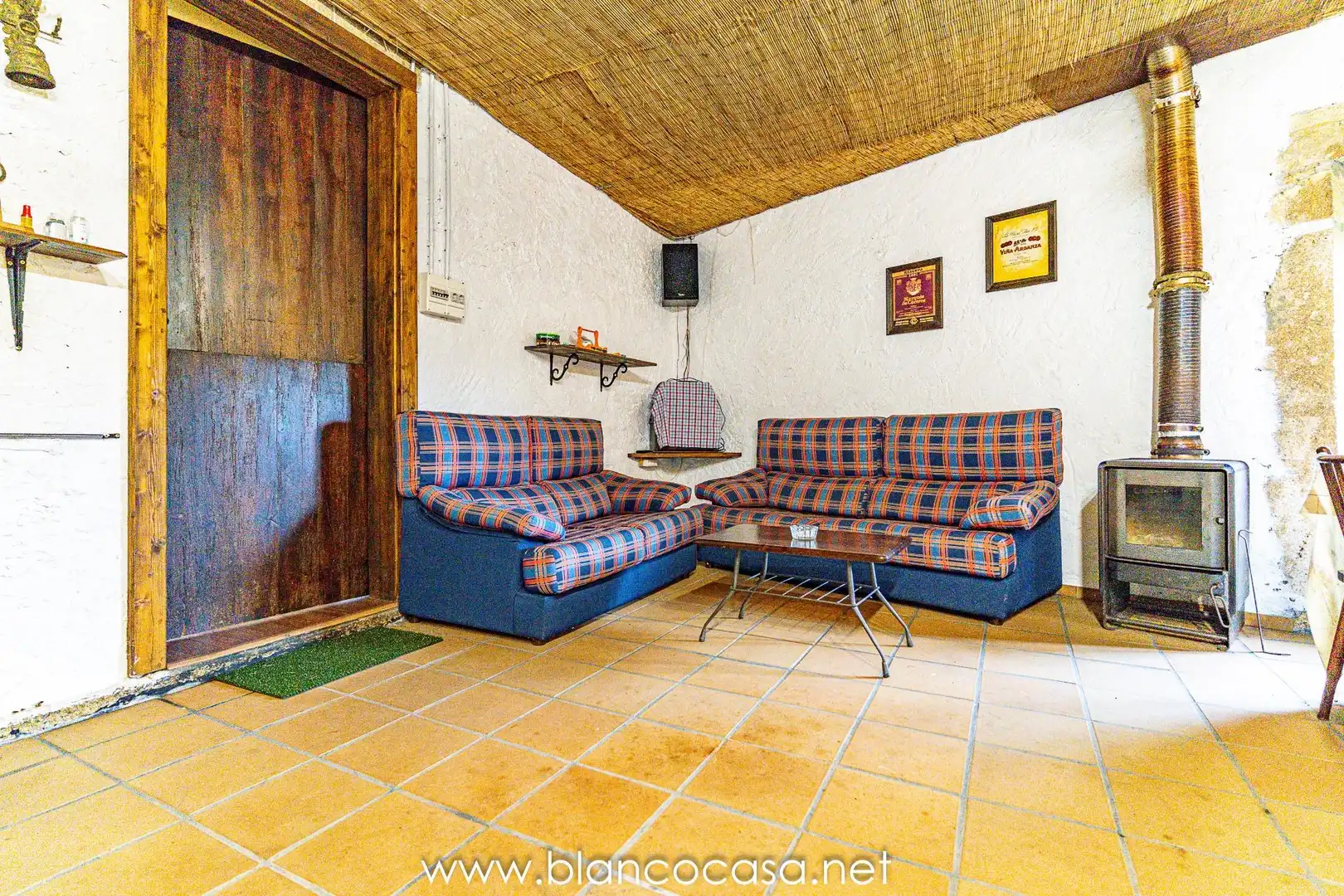 Living room of Houses for sale in Coristanco  with Private garden, Storage room and Furnished