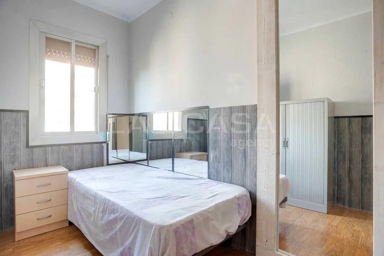 Habitación de Piso en venta en Sant Adrià de Besòs con Balcón