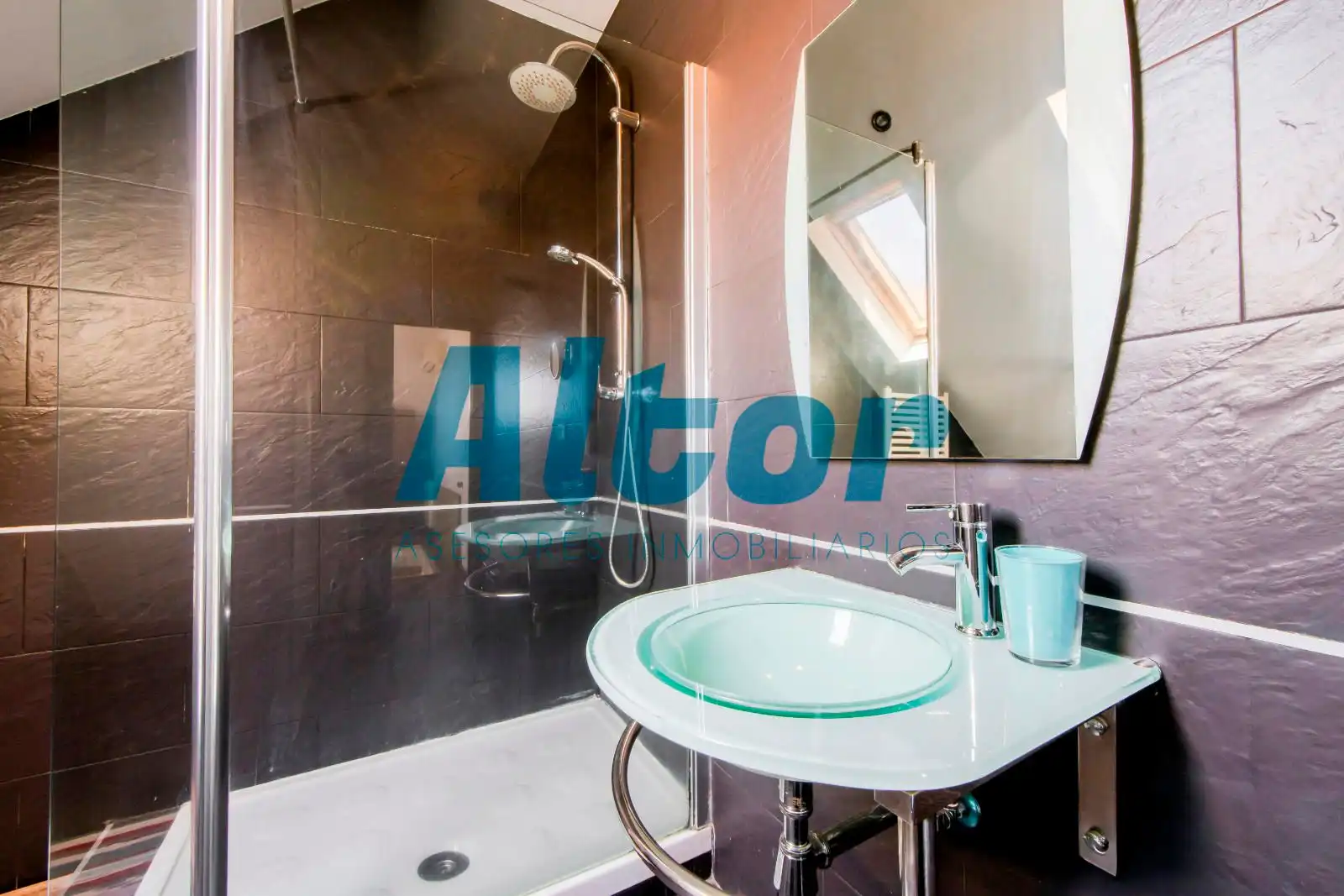 Ático en venta en DE LOS MELANCÓLICOS, Imperial