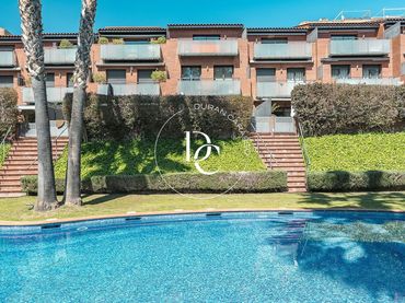 Maison avec balcon à vendre à Carrer del Campmarí