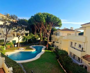 Vista exterior de Apartament de lloguer en Marbella amb Terrassa