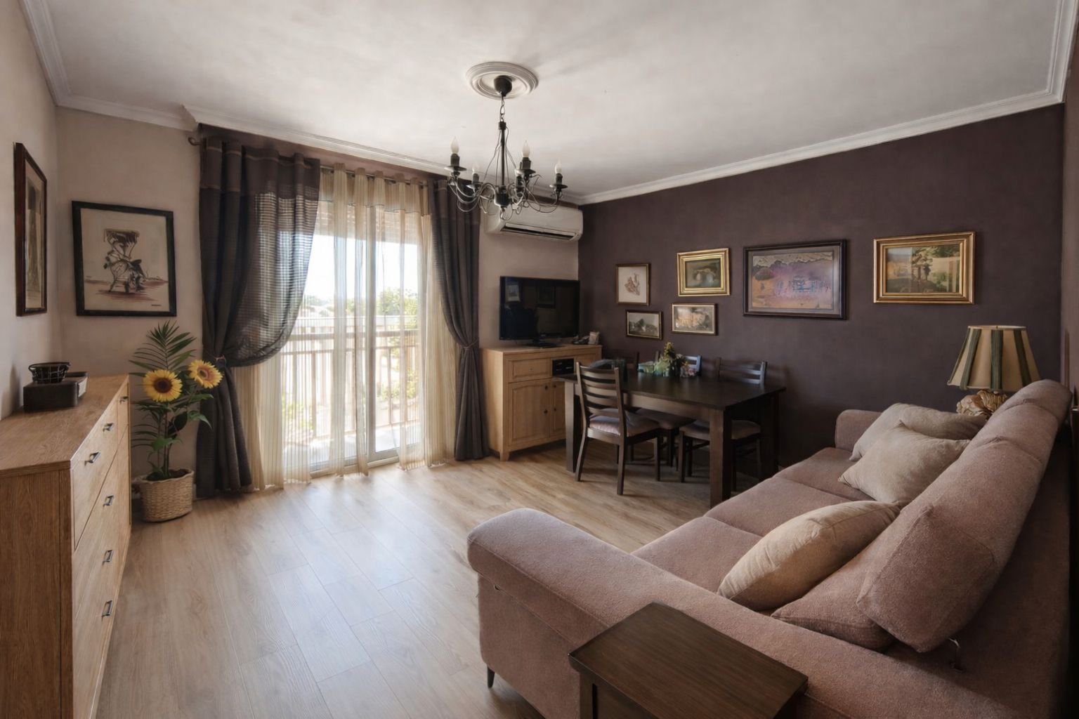 Dormitori de Pis de lloguer en  Sevilla Capital amb Aire condicionat, Calefacció i Parquet