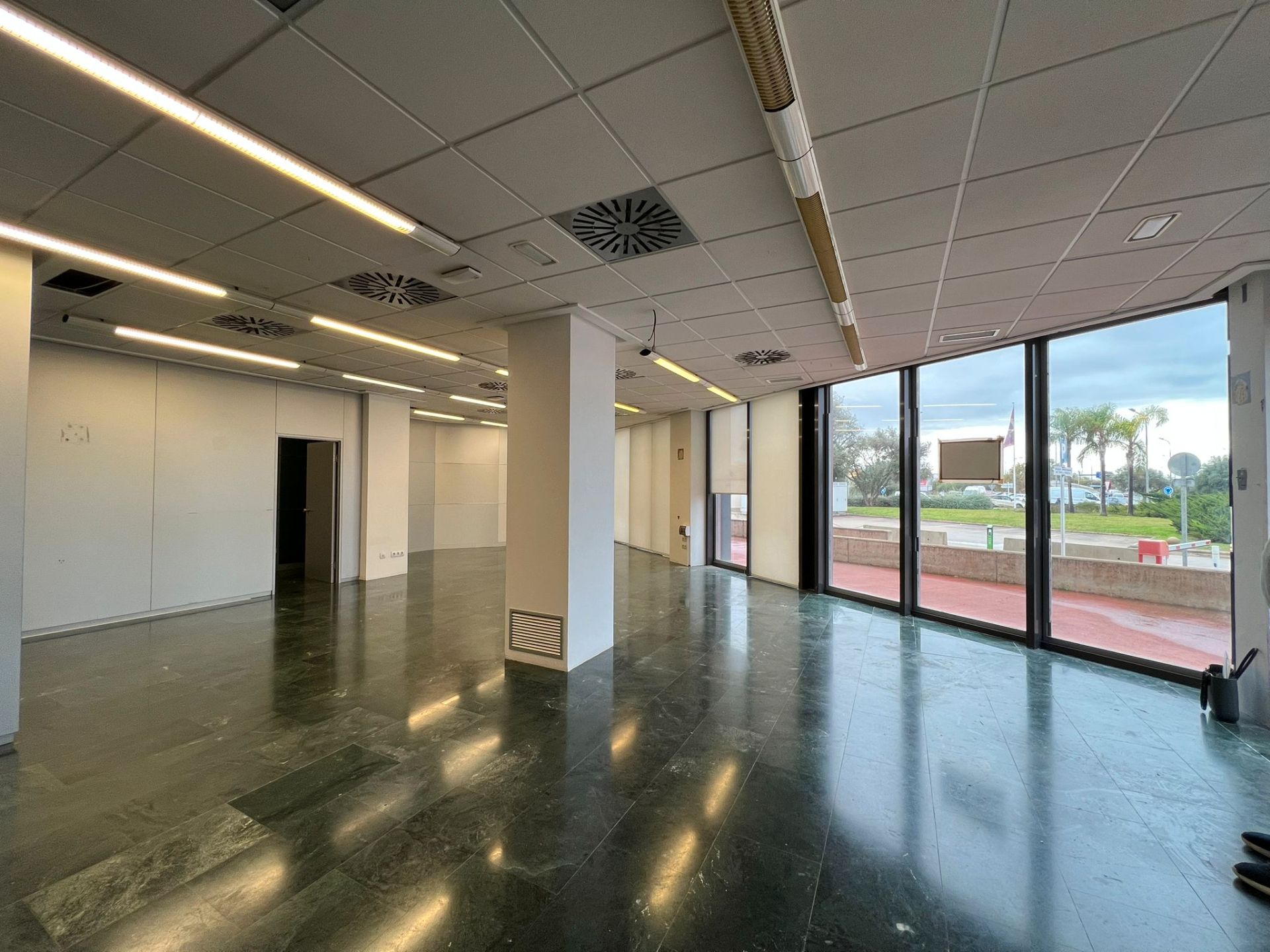 Premises to rent in  Palma de Mallorca  with Air Conditioner