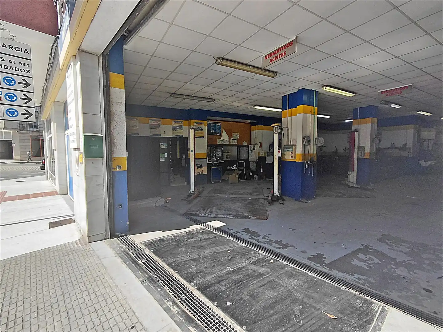 Local comercial en venda a Avenida Avenida Doctor Tourón, imagen 42