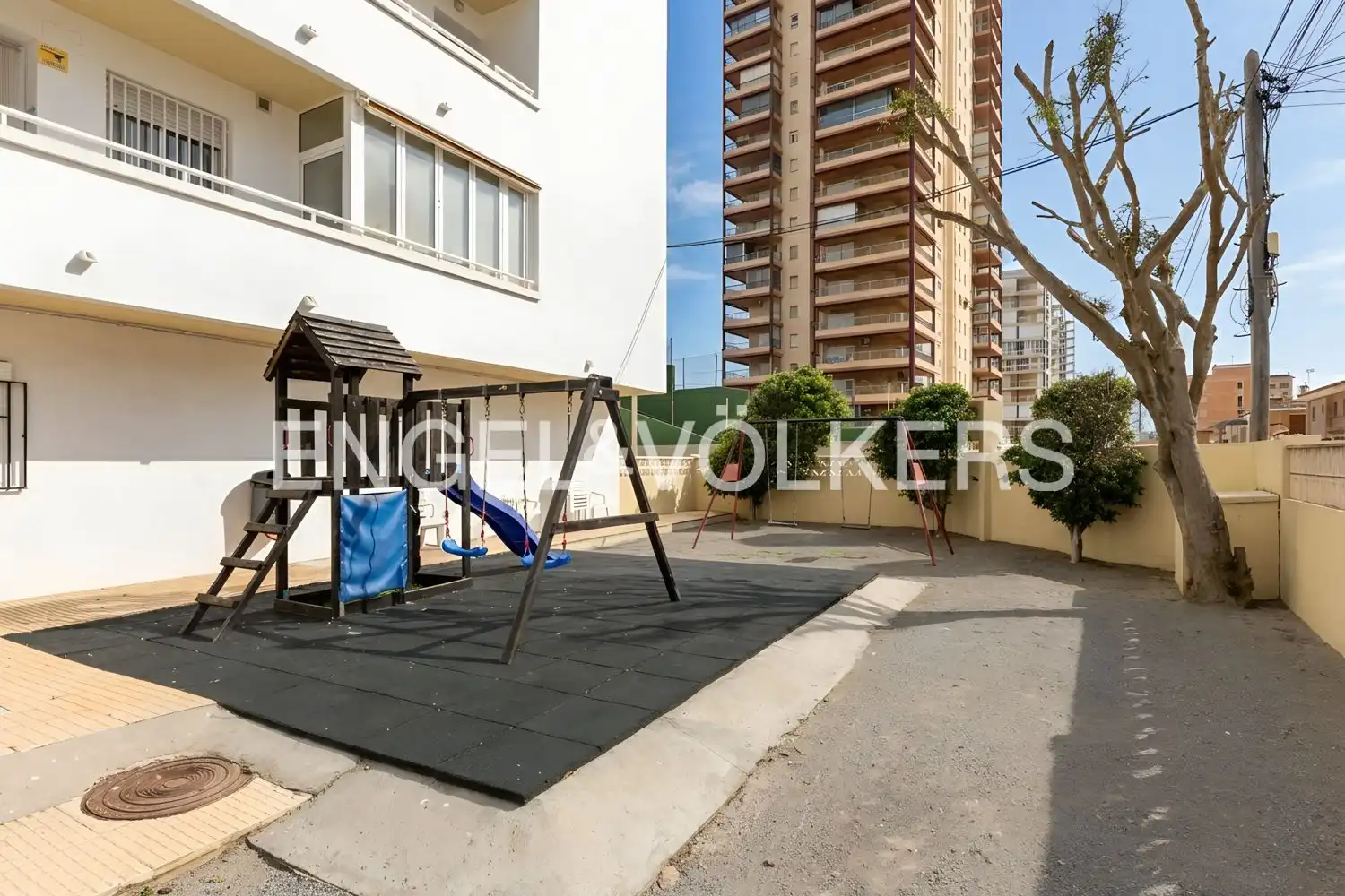 Terraza de Piso en venta en Sueca con Calefacción, Terraza y Piscina