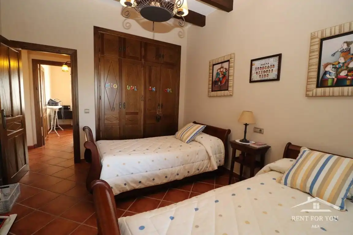 Dormitori de Casa o xalet de lloguer en Alhaurín El Grande amb Aire condicionat, Jardí privat i Terrassa