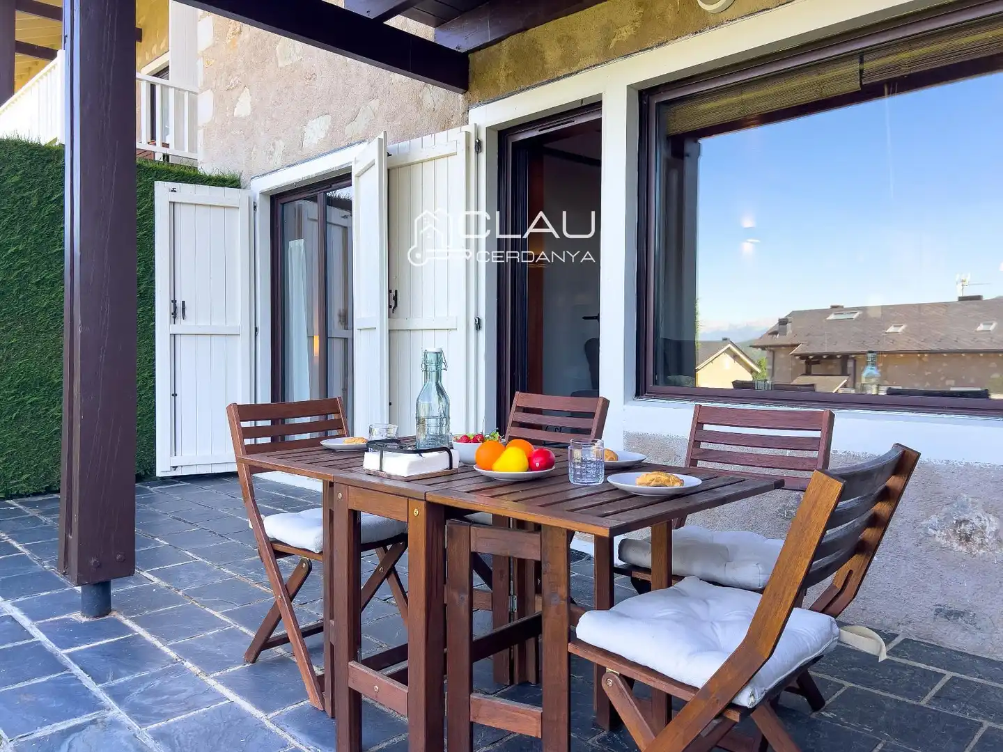 Terraza de Piso de alquiler en Osséja con Calefacción, Jardín privado y Parquet
