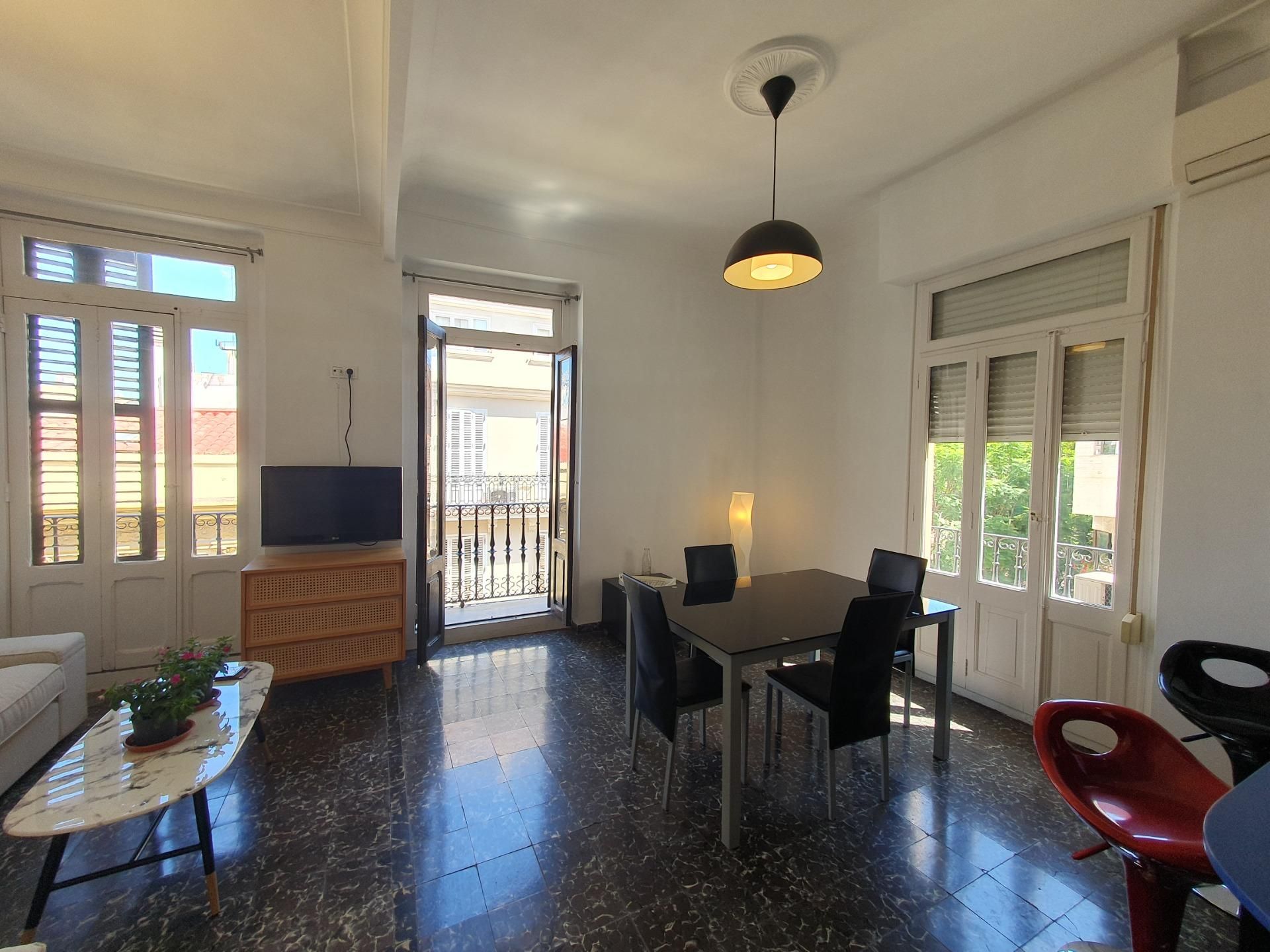 Dining room of Flat to rent in  Valencia Capital  with Air Conditioner, Heating and Balcony