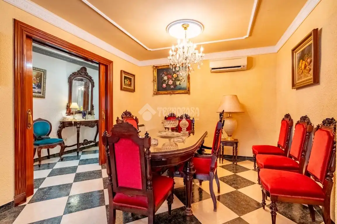 Esszimmer von Einfamilien-Reihenhaus zum Verkauf in Lanjarón mit Klimaanlage, Heizung und Terrasse