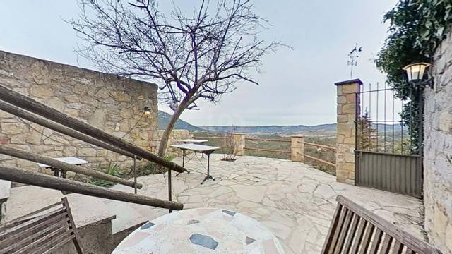 Casa-chalet en Venta en Cornudella de Montsant