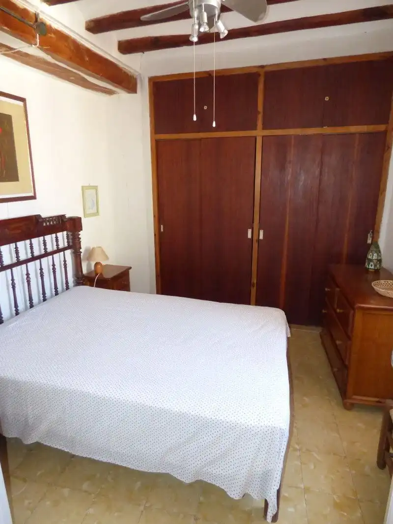 Schlafzimmer von Country house zum Verkauf in Sella mit Privatgarten, Terrasse und Abstellraum