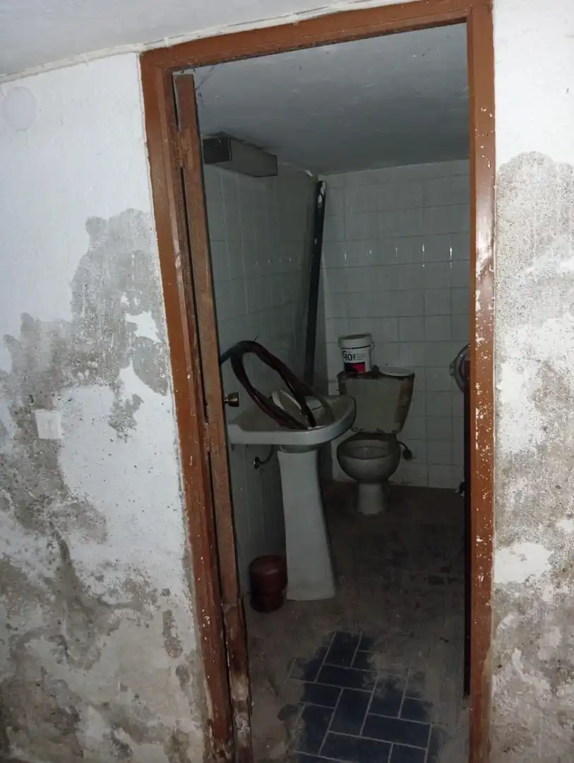 Bathroom of Commercial properties for sale in Morón de la Frontera