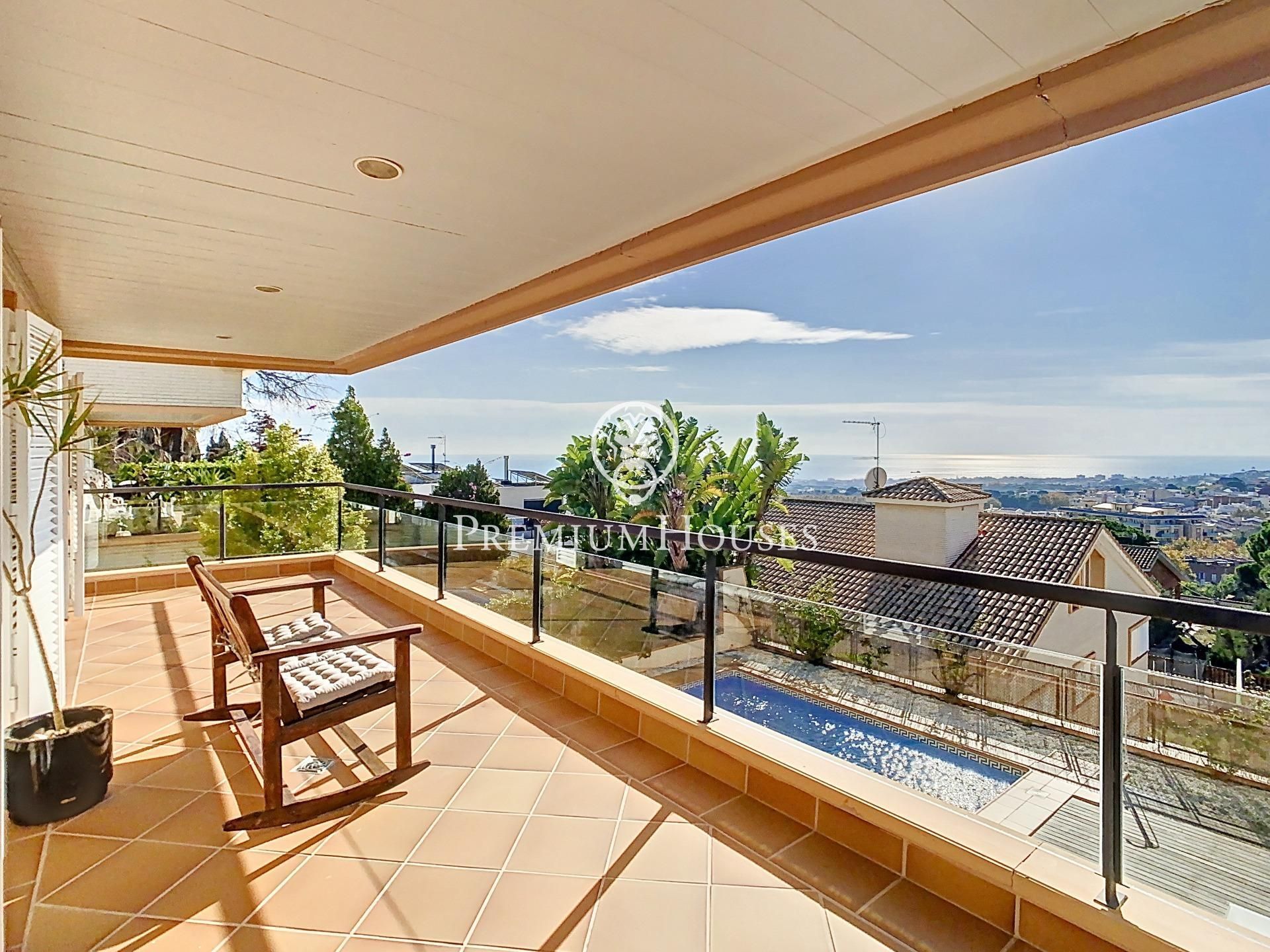 Terrace of House or chalet for sale in Vilassar de Dalt  with Air Conditioner, Heating and Private garden