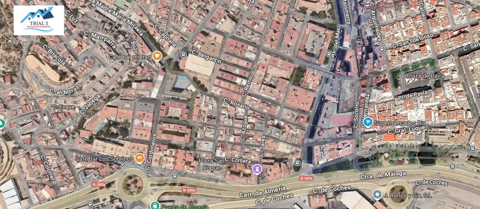 Vista exterior de Local en venta en Almería