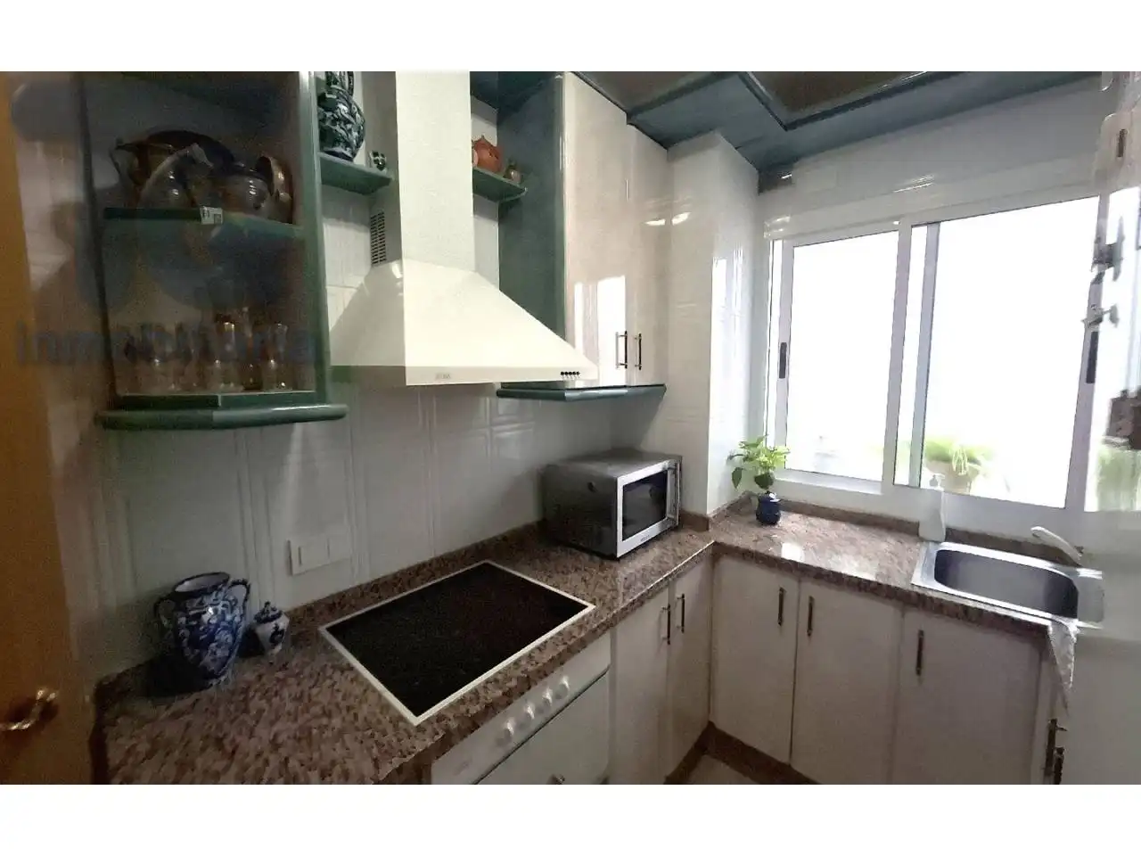 Kitchen of Flat for sale in Granada  with Heating and Alarm