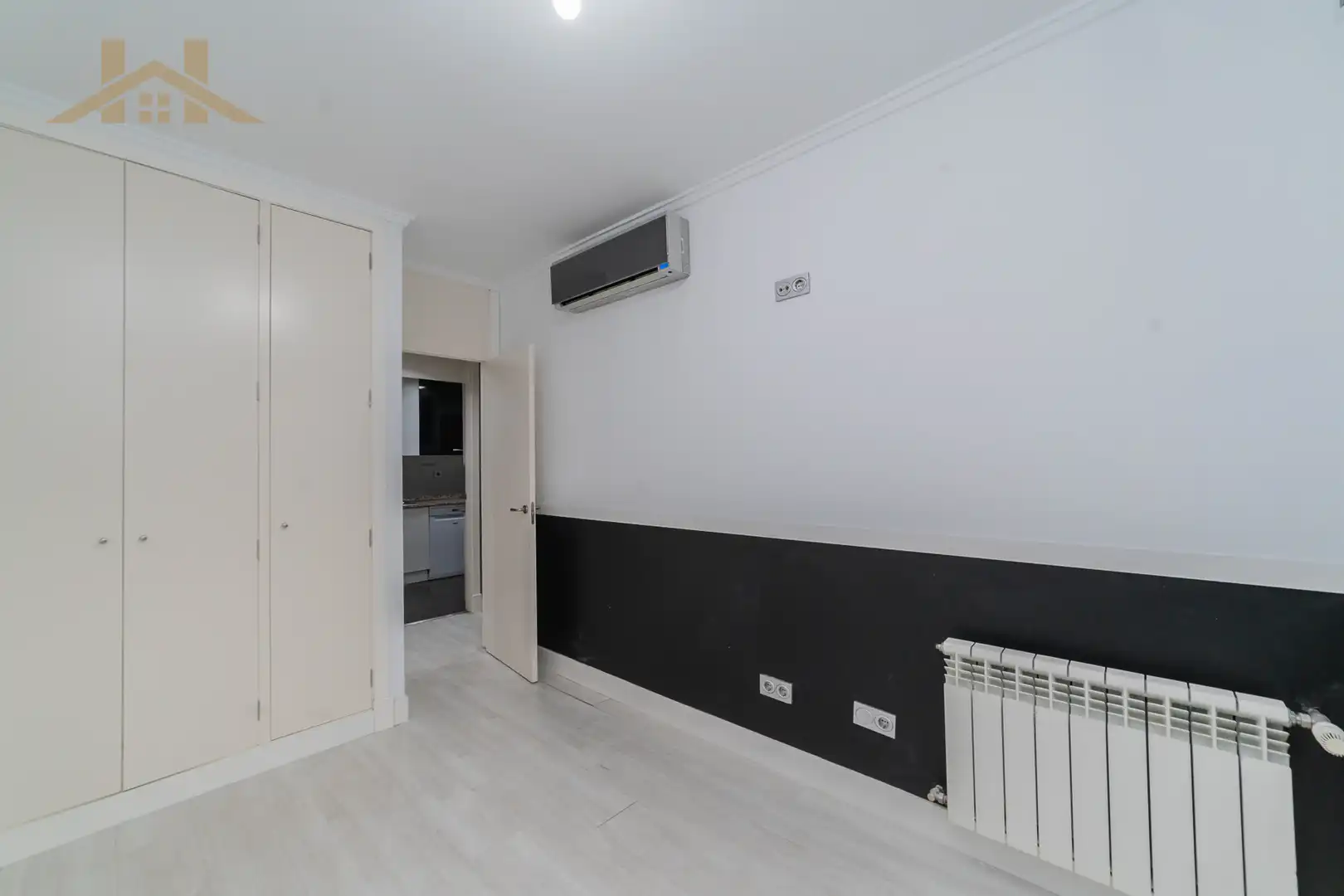 Flat with pool for sale in Calle de Hospital de Órbigo 6, imagen 19