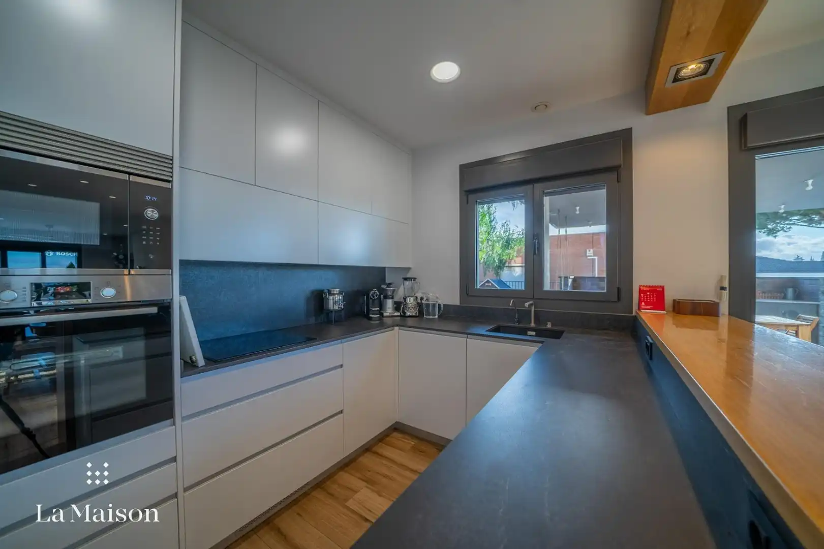 Cocina de Casa o chalet en venta en Caldes d'Estrac con Aire acondicionado, Calefacción y Jardín privado