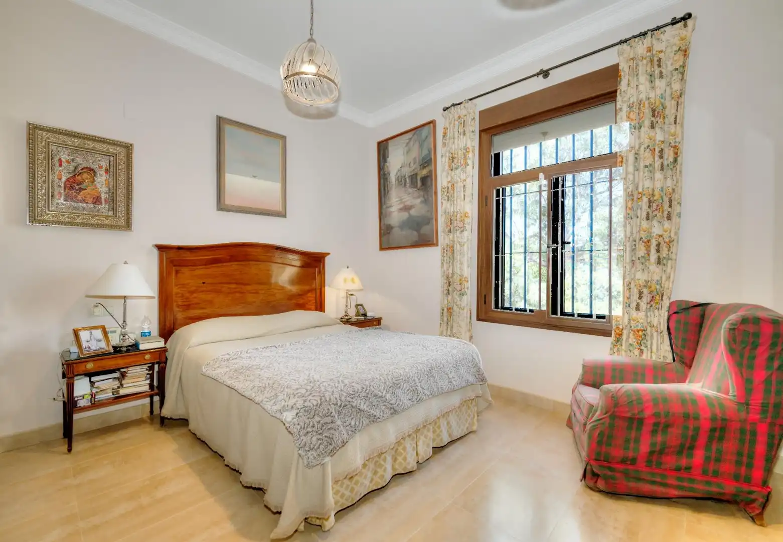 Schlafzimmer von Country house zum Verkauf in Ayamonte mit Klimaanlage, Heizung und Privatgarten