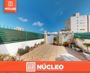 Exterior view of Single-family semi-detached for sale in Torrevieja  with Air Conditioner, Terrace and Balcony