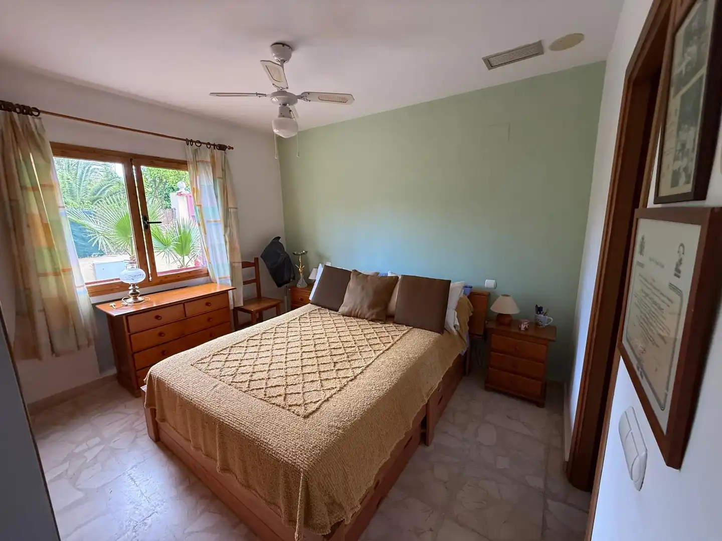 Habitación de Casa o chalet en venta en Alcalá de Guadaira con Aire acondicionado, Calefacción y Jardín privado