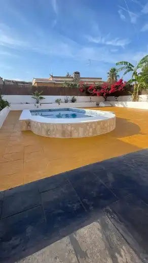 Piscina de Casa o chalet de alquiler en Las Pedrizas 