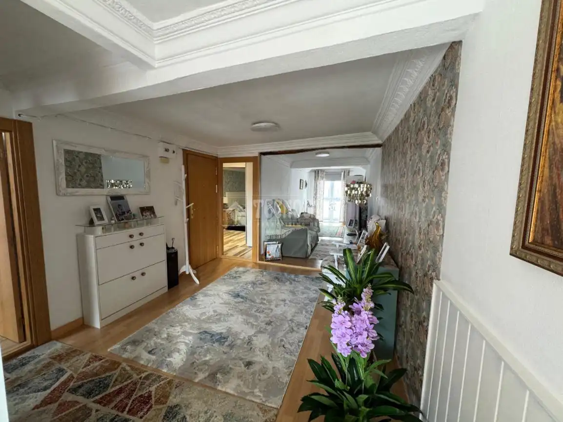 Piso en venta en Santander con Parquet y Balcón