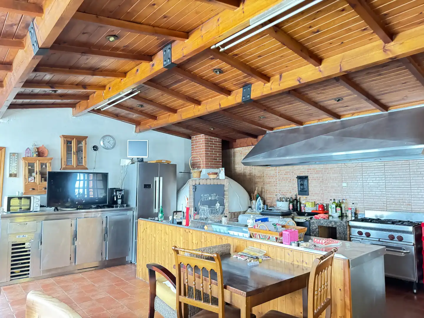 Cuina de Casa o xalet en venda en Castrillón amb Calefacció, Jardí privat i Parquet
