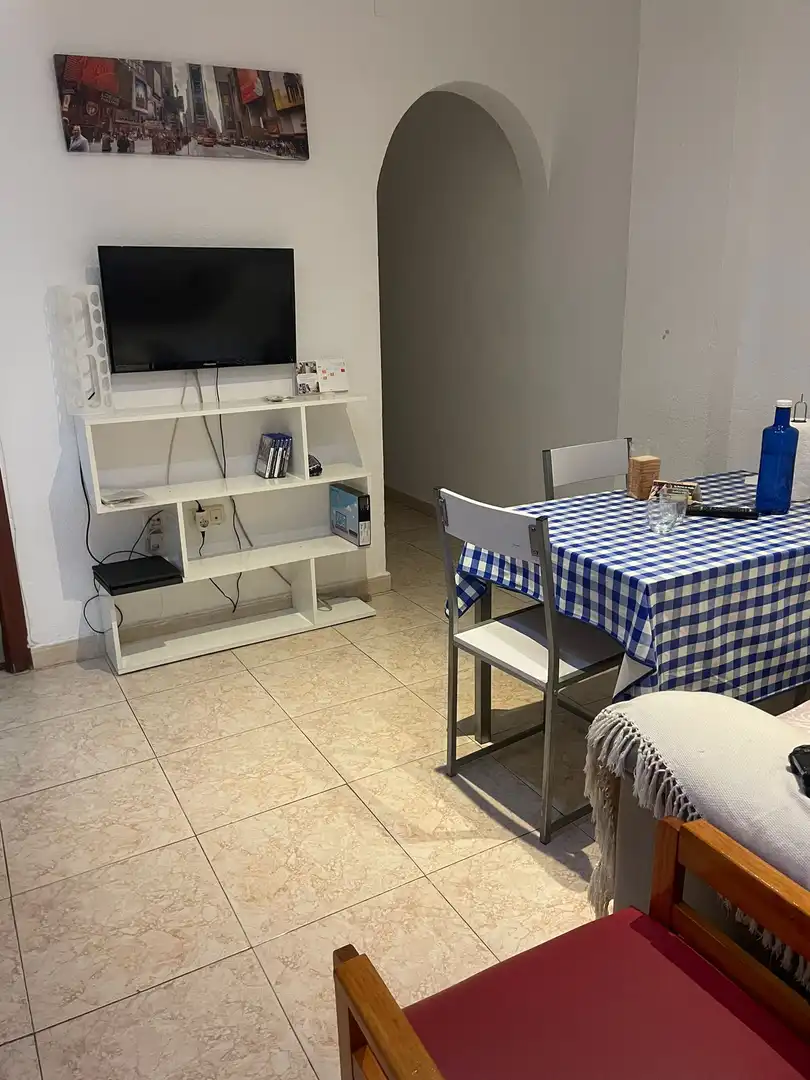 Flat for rent in Calle Buensuceso, Centro - Sagrario