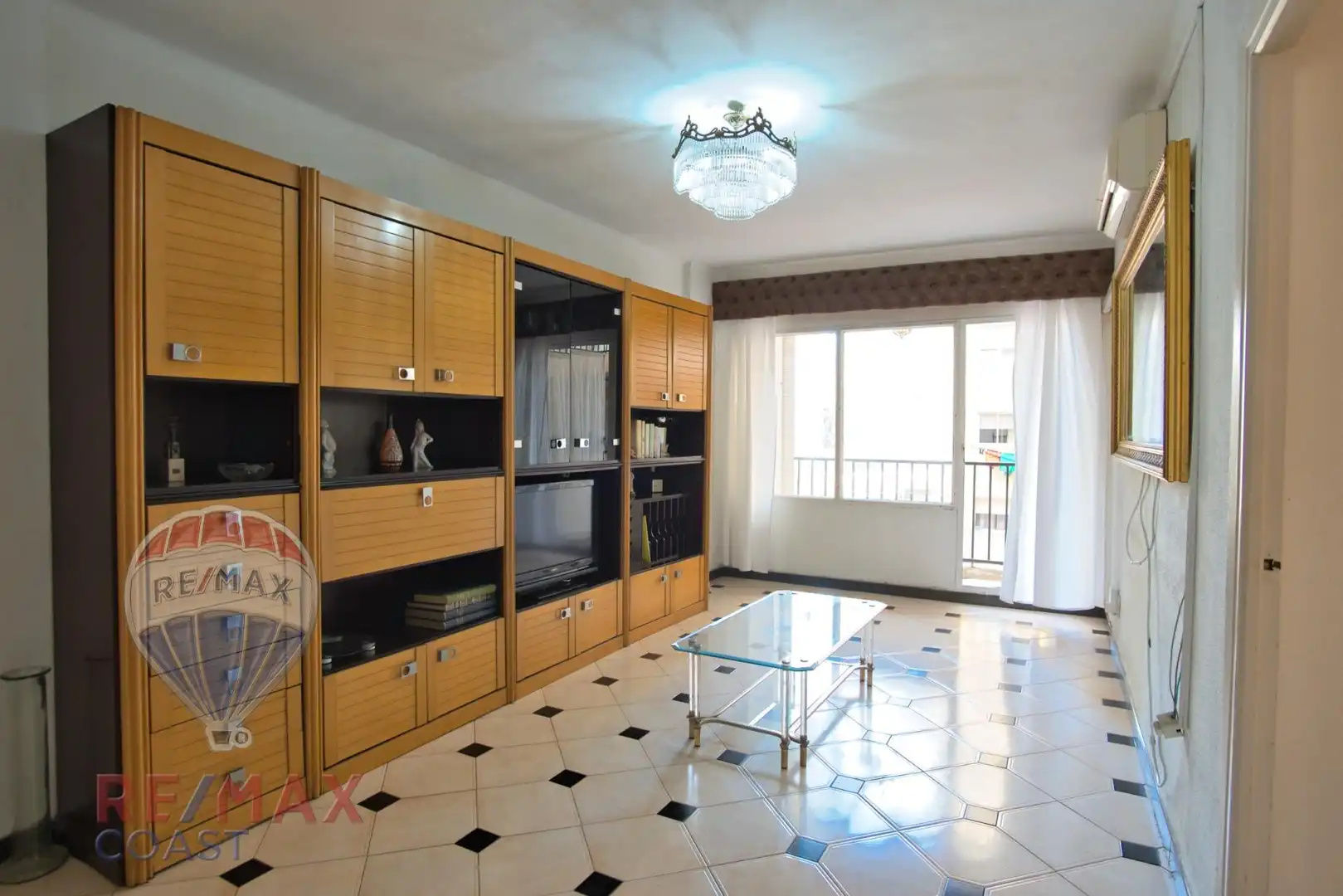 Sala de estar de Piso en venta en Málaga con Terraza y Alarma