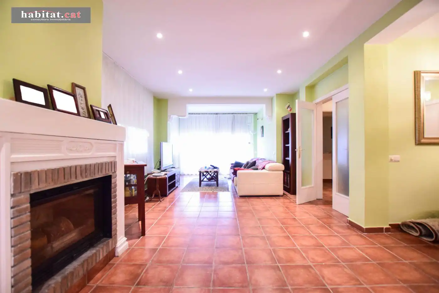 Sala d'estar de Casa o xalet en venda en Sant Pere de Ribes amb Aire condicionat, Calefacció i Jardí privat