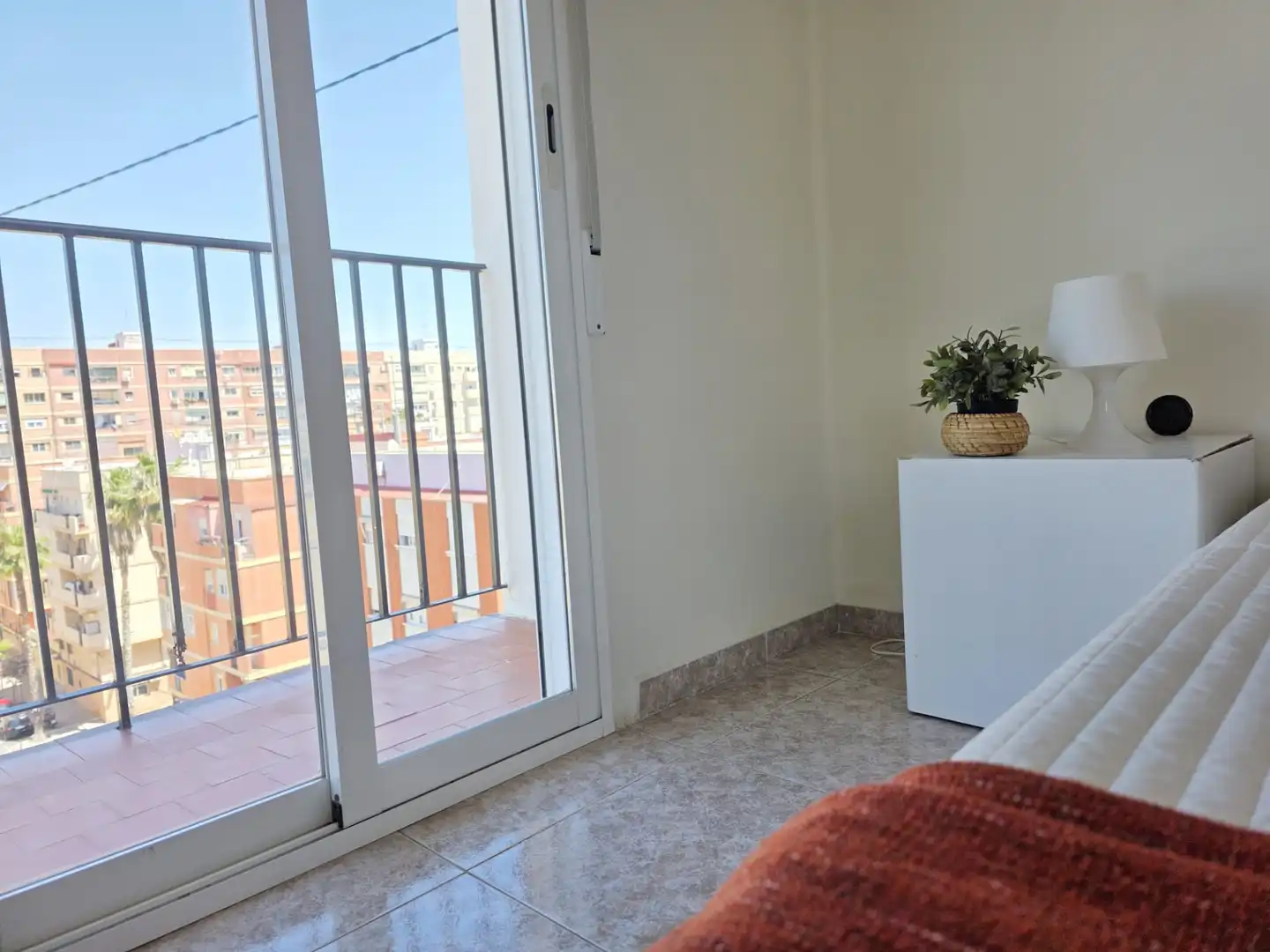 Habitación de Piso en venta en Valencia con Balcón