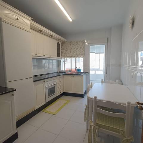 Piso en Alquiler en Residencia - Abella