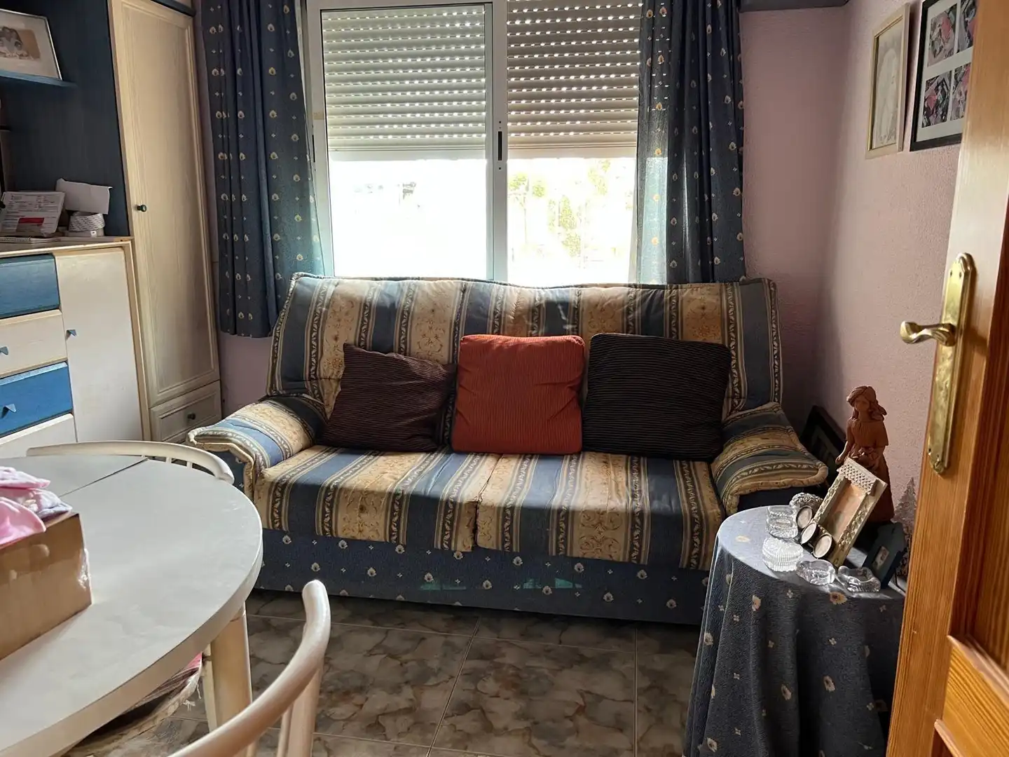 Sala d'estar de Casa o xalet en venda en Mutxamel amb Aire condicionat, Calefacció i Jardí privat