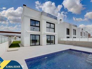 Villa mit Pool zum Verkauf in La Huerta
