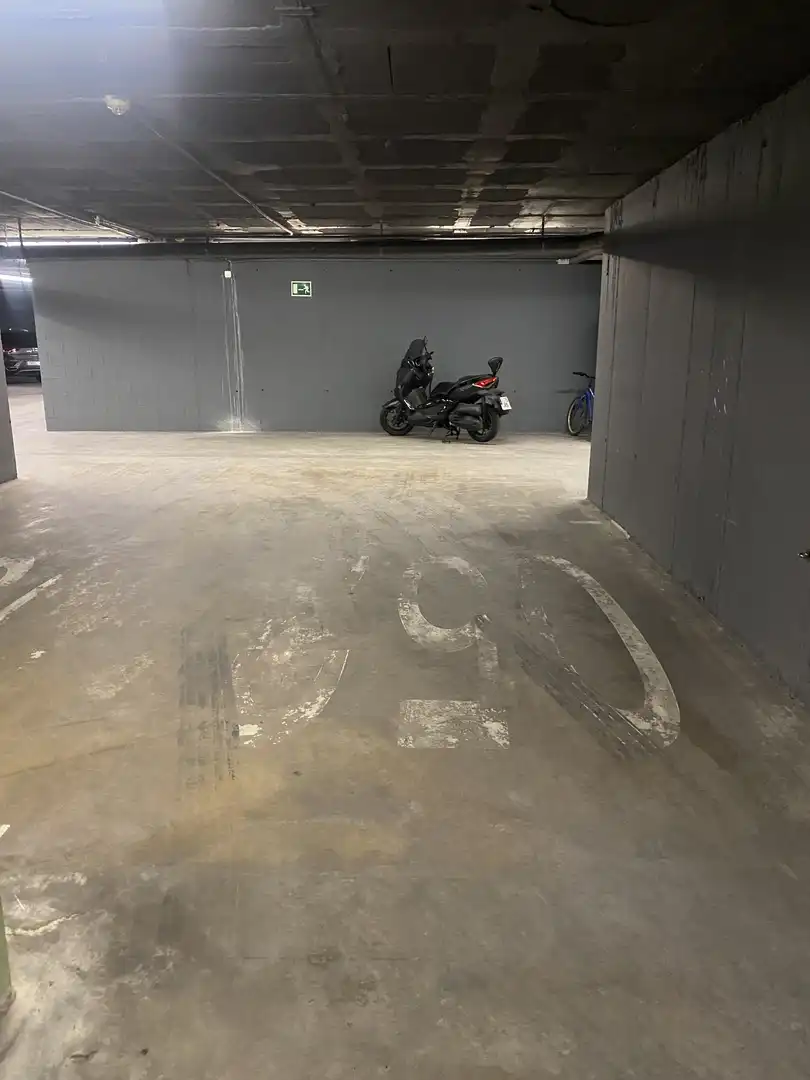 Parkplatz von Garage zur Miete in Barcelona