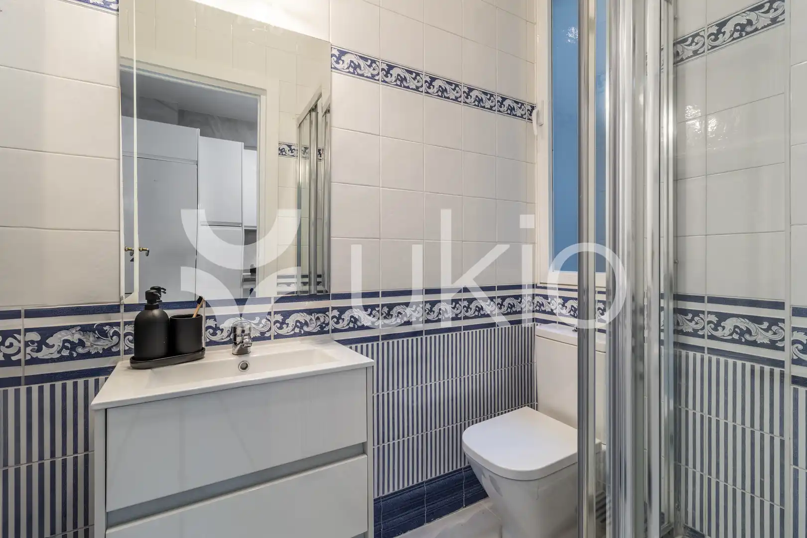 Badezimmer von Wohnungen zur Miete in Madrid mit Klimaanlage, Heizung und Möbliert