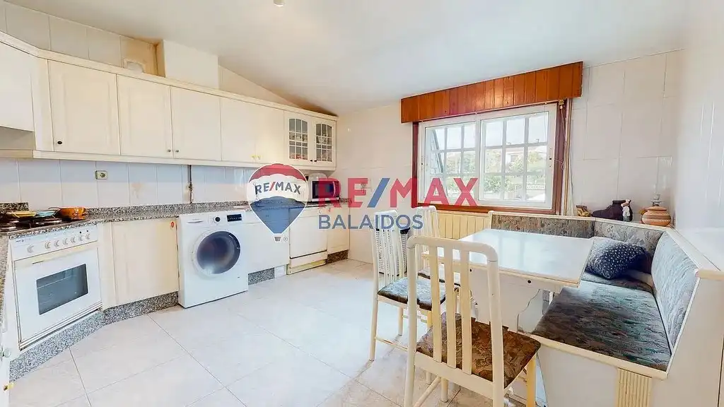 Cocina de Casa o chalet en venta en Vigo  con Jardín privado, Parquet y Terraza