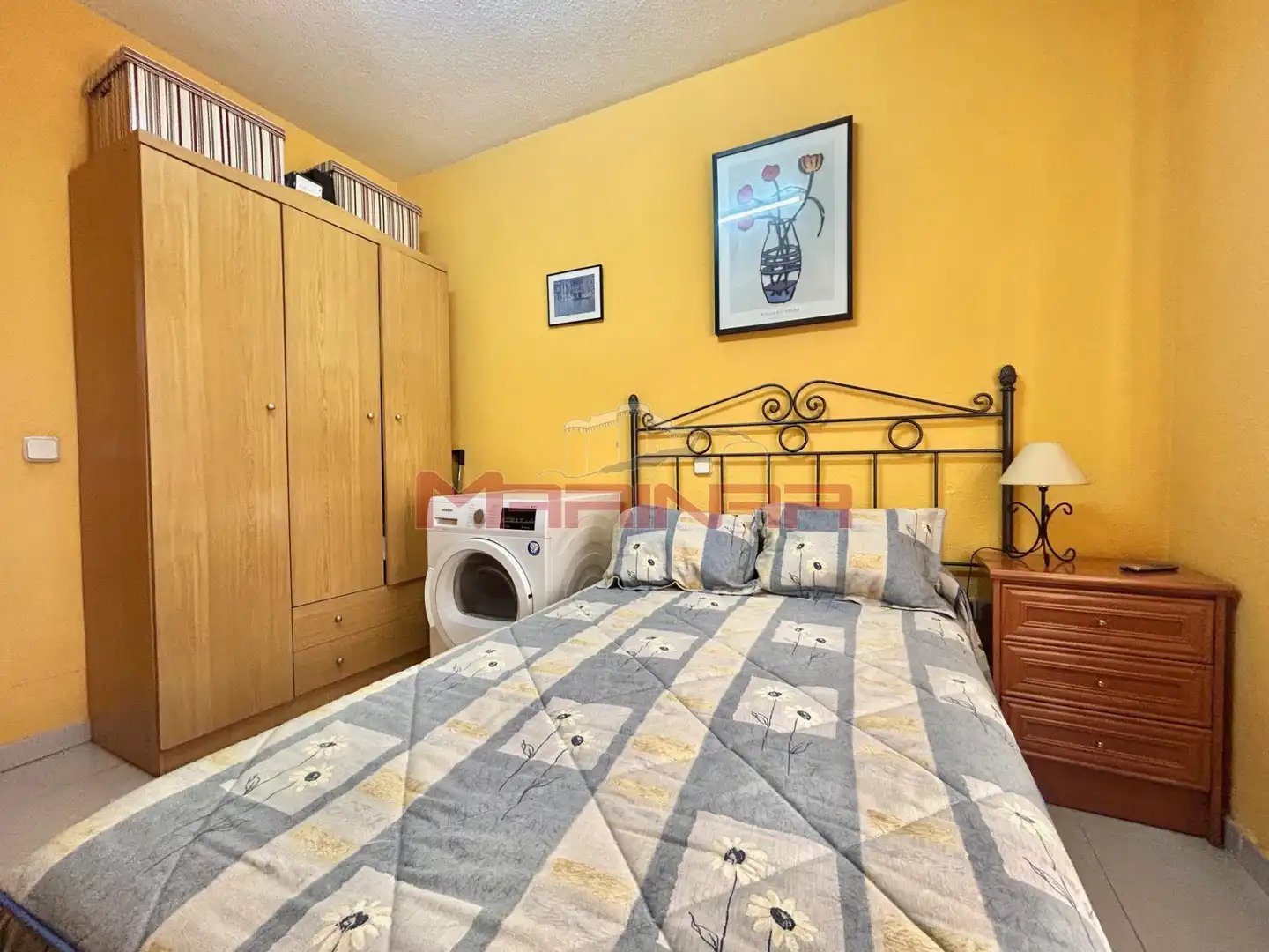 Habitación de Casa adosada en venta en Seseña con Aire acondicionado, Calefacción y Jardín privado