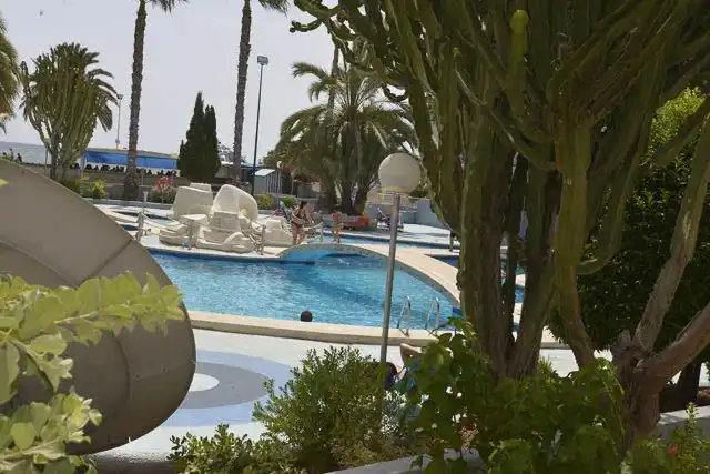 Schwimmbecken von Wohnungen zum Verkauf in Calpe / Calp mit Klimaanlage, Heizung und Terrasse