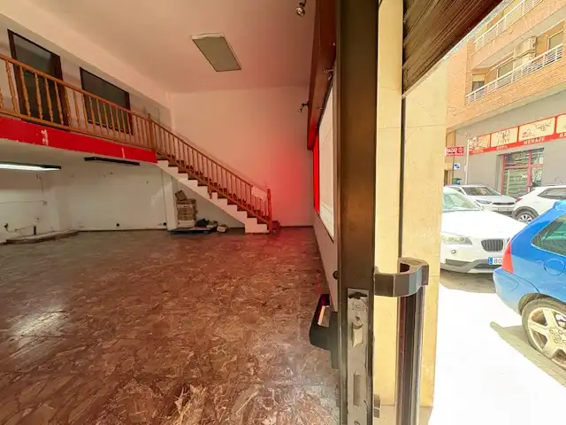 Business premises for sale in Carrer del Treball 10, imagen 6