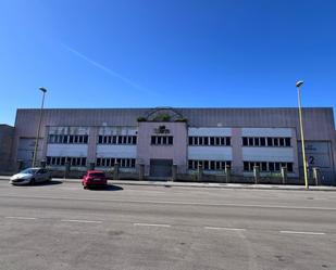 Vista exterior de Nau industrial en venda en Avilés