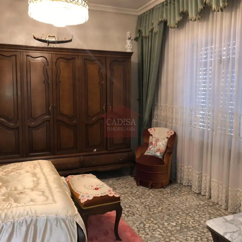 Habitación de Casa o chalet en venta en Santiago de la Puebla con Calefacción, Terraza y Trastero