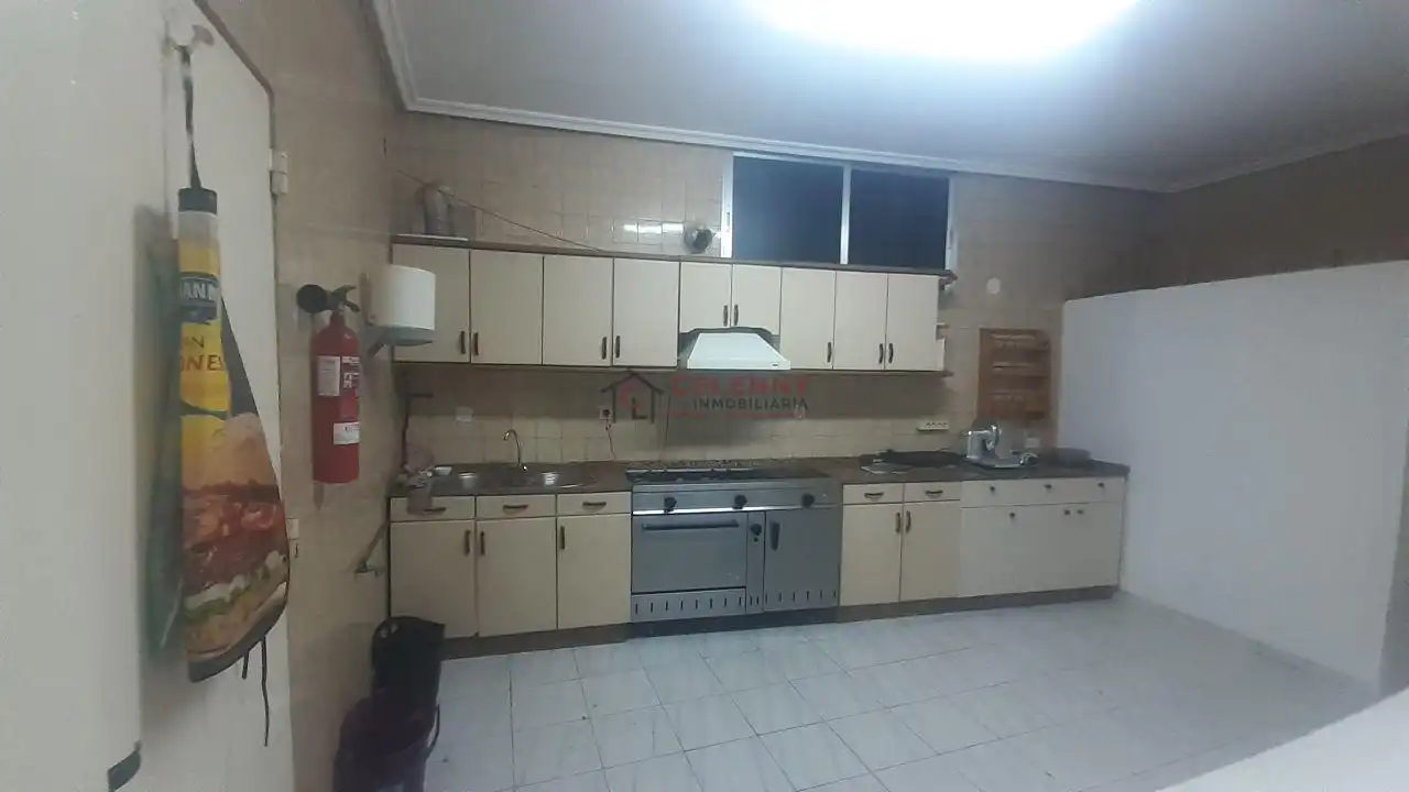 Kitchen of Commercial properties for rent in Toén  with Furnished