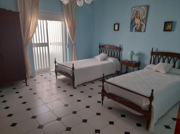 Casa aparellada en venda a Centro