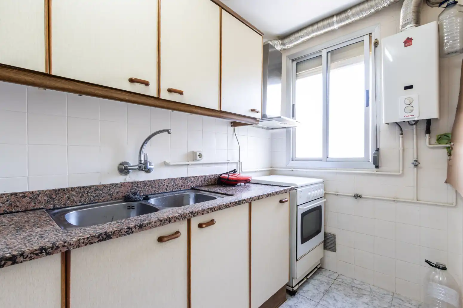 Cuina de Pis en venda en Terrassa amb Parquet i Balcó