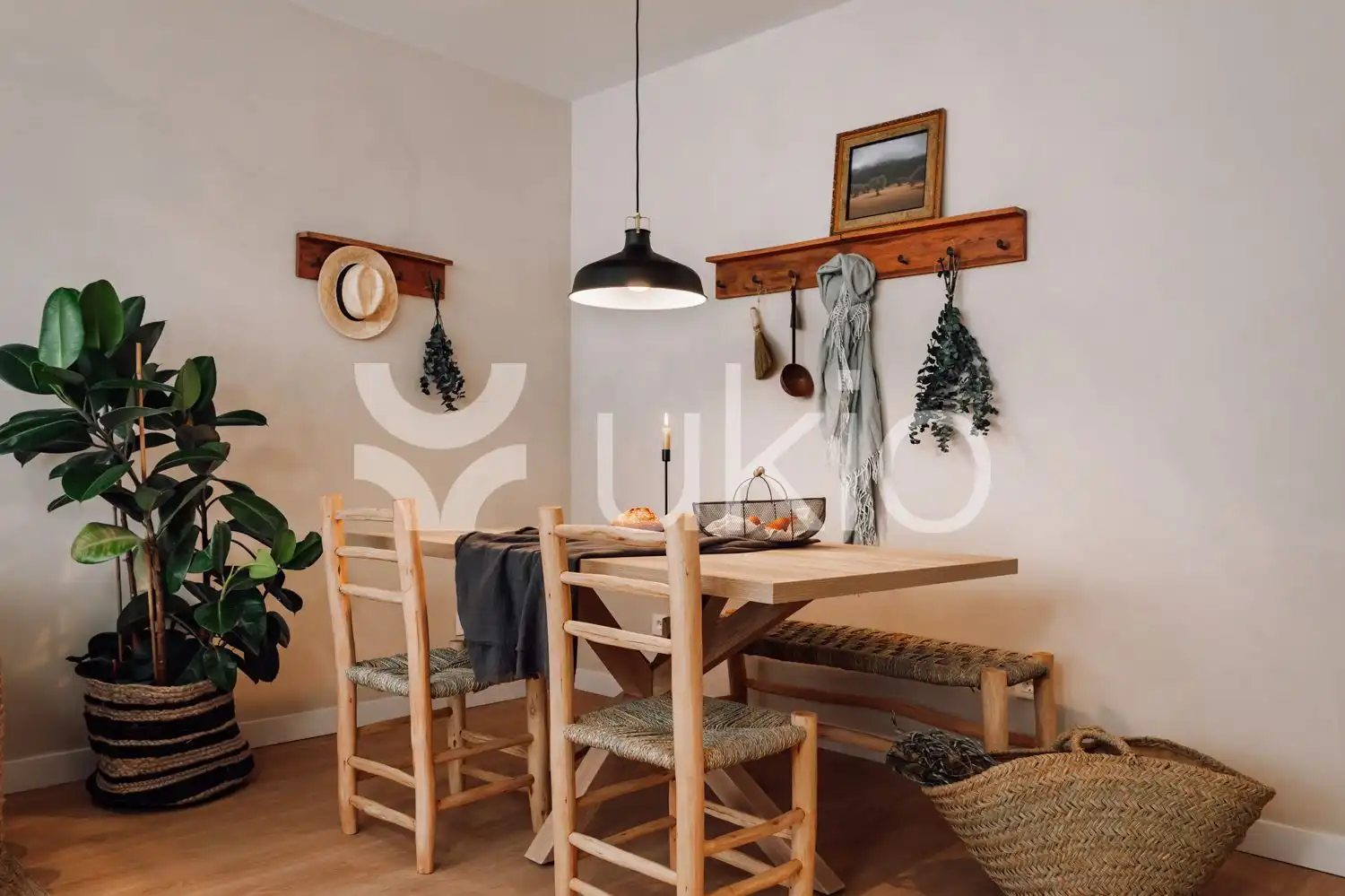 Comedor de Apartamento de alquiler en Barcelona con Aire acondicionado, Calefacción y Terraza