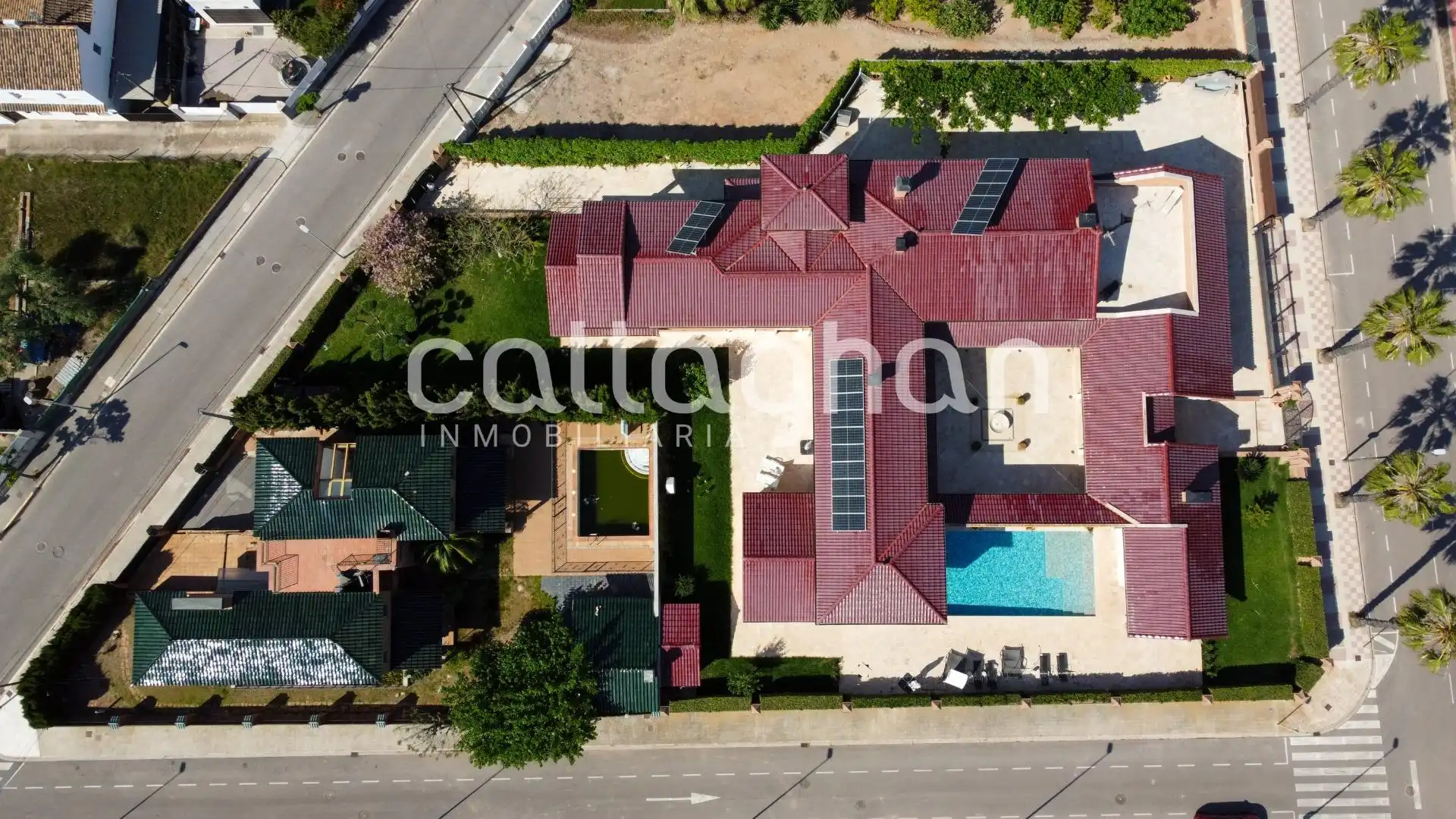 Vista exterior de Casa o xalet en venda en Burriana / Borriana amb Aire condicionat, Calefacció i Jardí privat