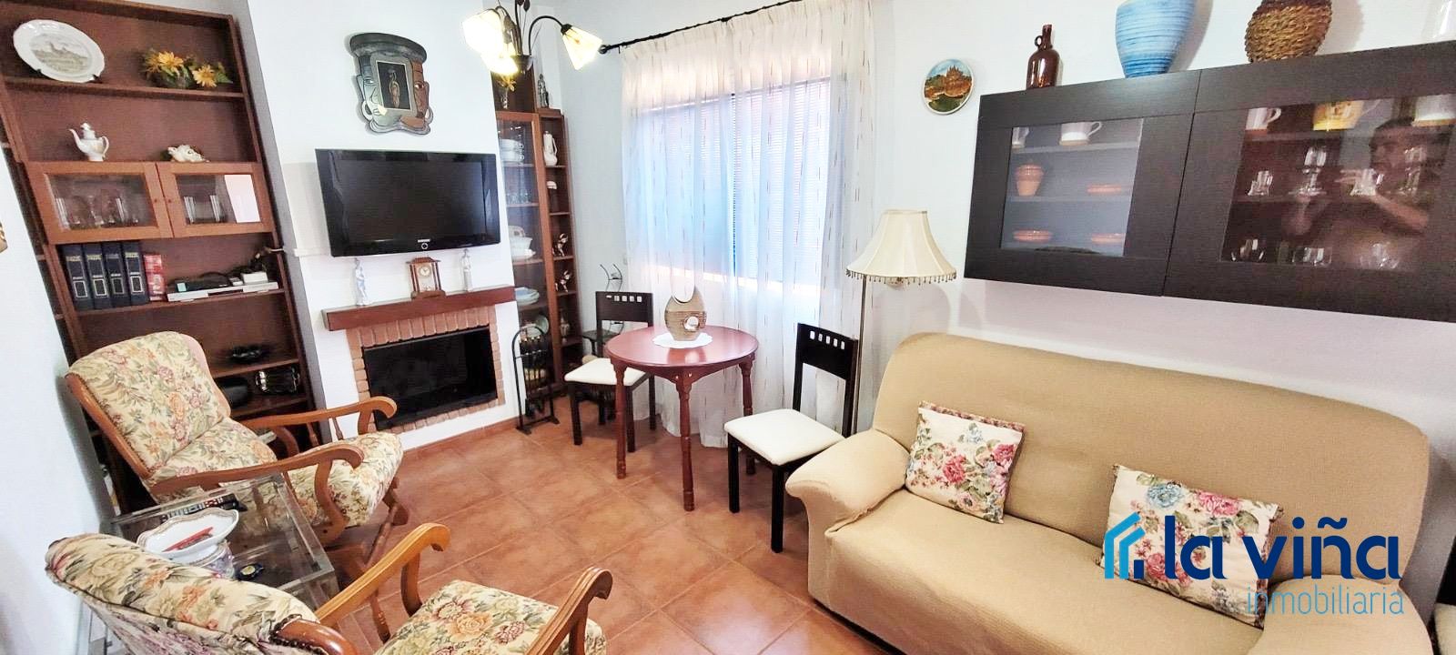Living room of Flat for sale in Fuente de Piedra  with Air Conditioner, Furnished and Balcony