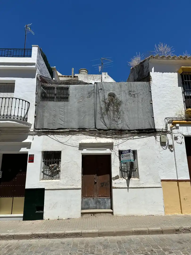 Vista exterior de Casa adosada en venda en Marchena